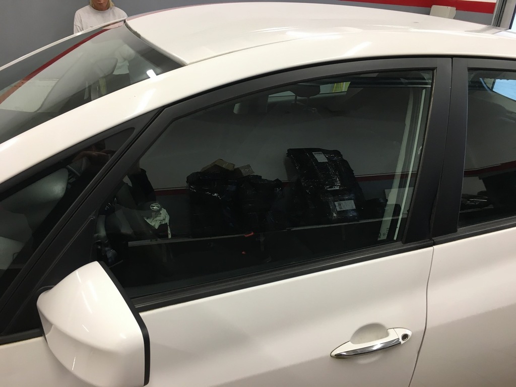 фото №1, Hyundai ix20 ix 20 2009-2019 стекло дверь правая левая перед задняя