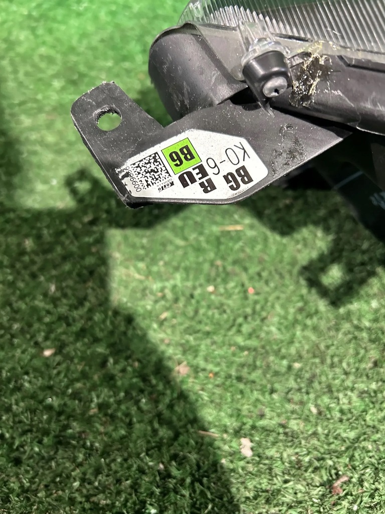 фото №6, Фара правый toyota yaris iv