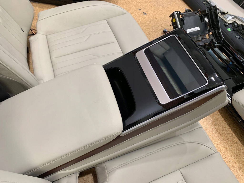 фото №9, Audi a8 d5 сиденья заднее сиденье обшивки салон комплект