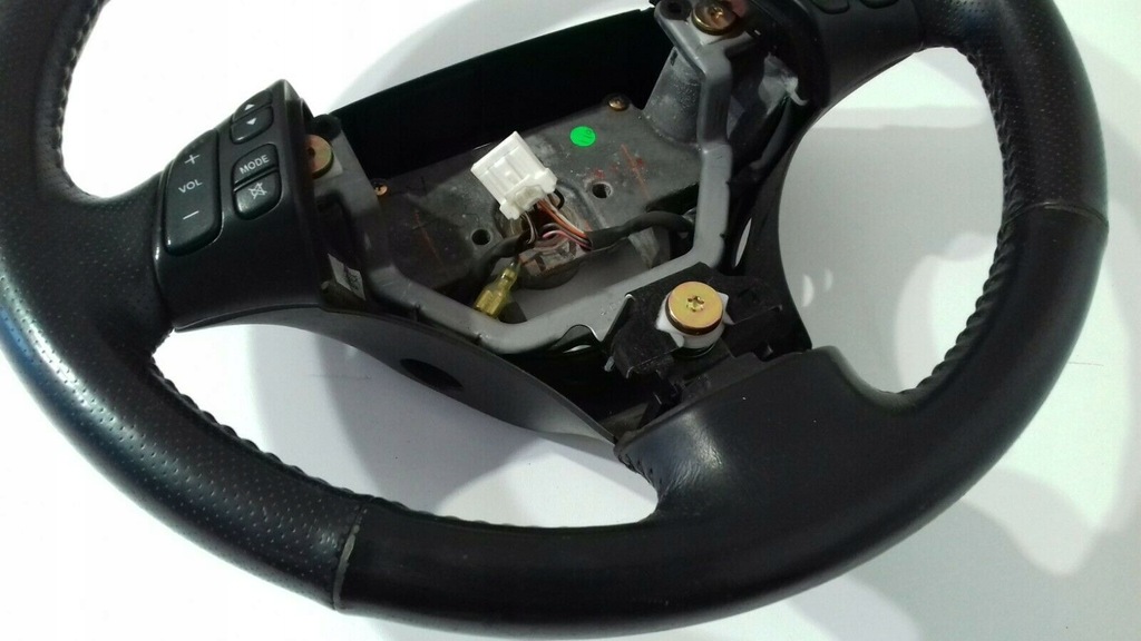 фото №9, Mazda 6 воздуховод кожаный 2003- gj6r