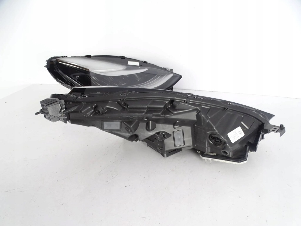 Фара перед передняя левая tesla 3 full led в Украине