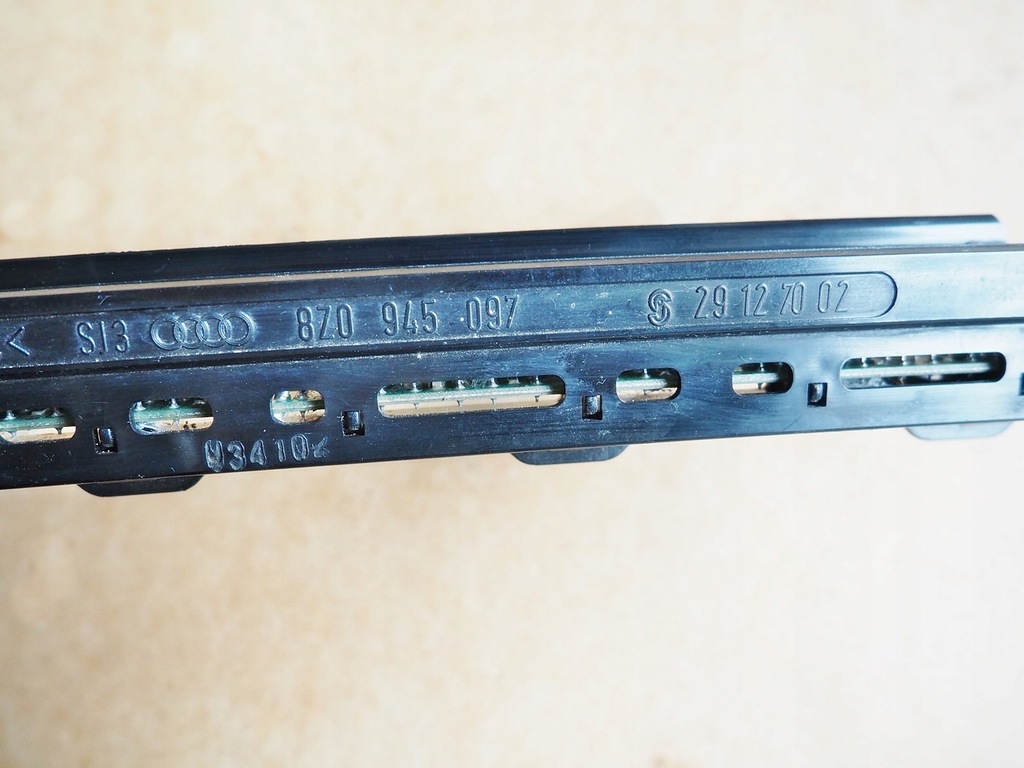 фото №5, Audi a2 світло стоп стоп-сигнал додаткові третій 8z0945097 w кришка багажника задній