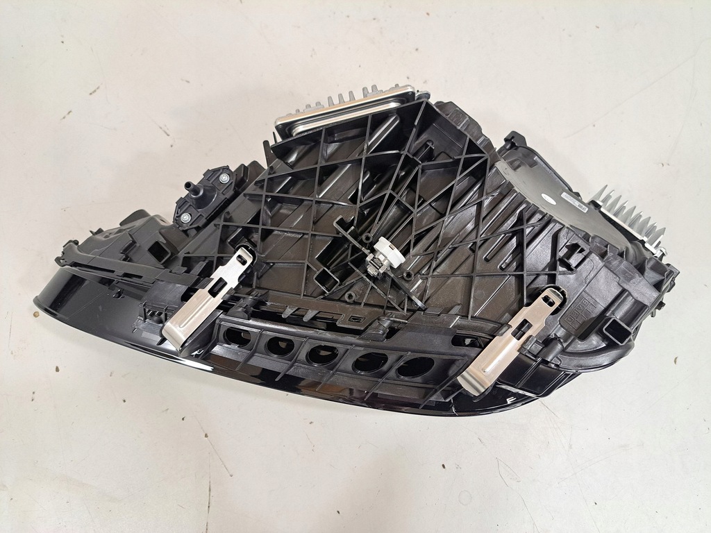 фото №9, Bmw i4 2024 перед сторона права лампа лазерна передня new