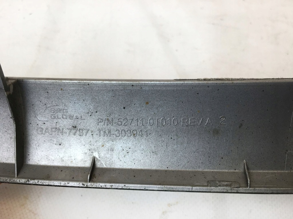 фото №8, Toyota venza 12-16 молдинг решітка радіатора бампера