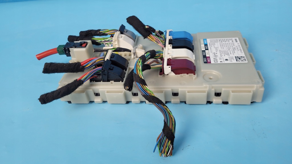 Bmw 5' g31 518d touring 18r 2.0d модуль блок управления bdc 8715806 Оригинал