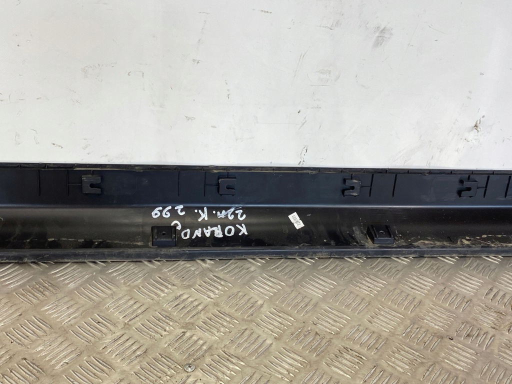 2022 ssangyong korando накладка поріг Оригінал