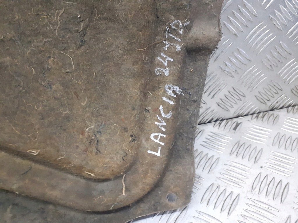 фото №5, Шумоізоляція капот lancia delta