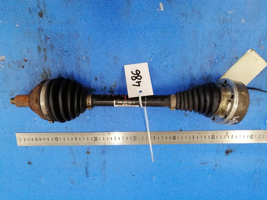 фото №1, Volkswagen оригинальный номер приводной вал