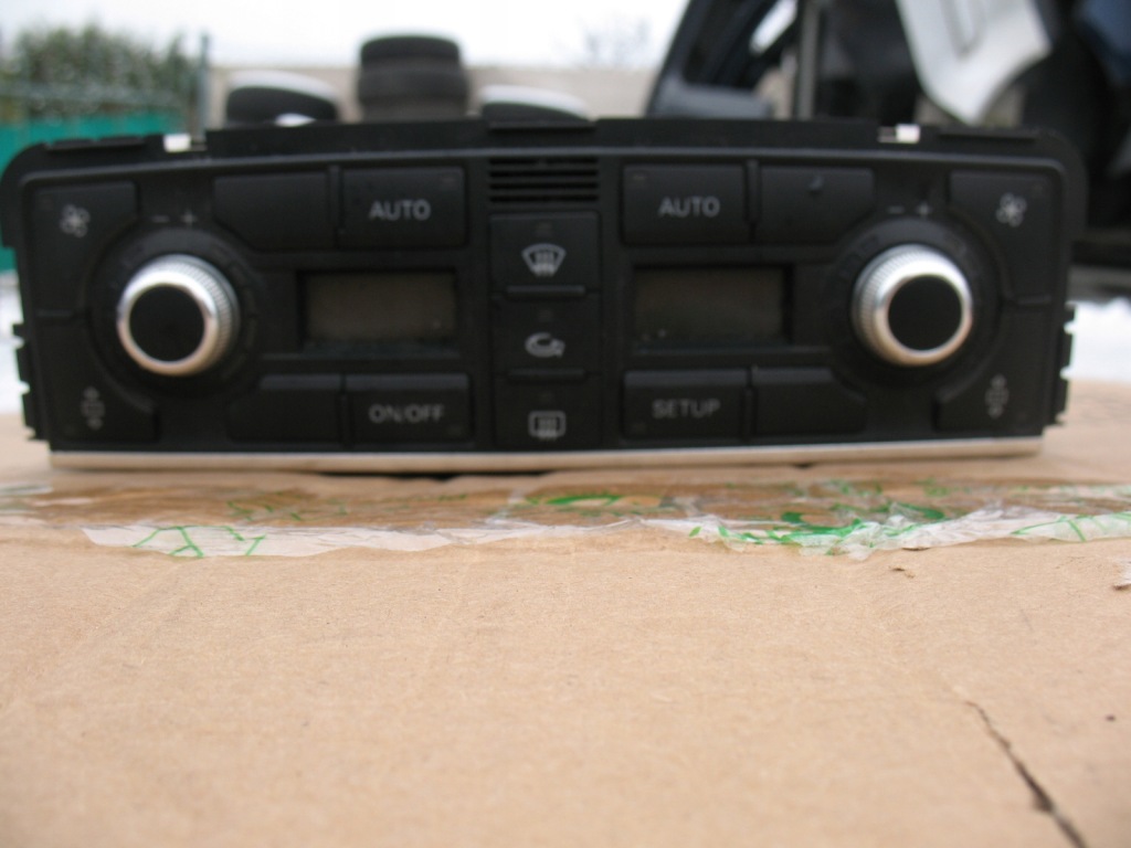 фото №1, Audi a8 d3 панель кондиціонера 4e0820043