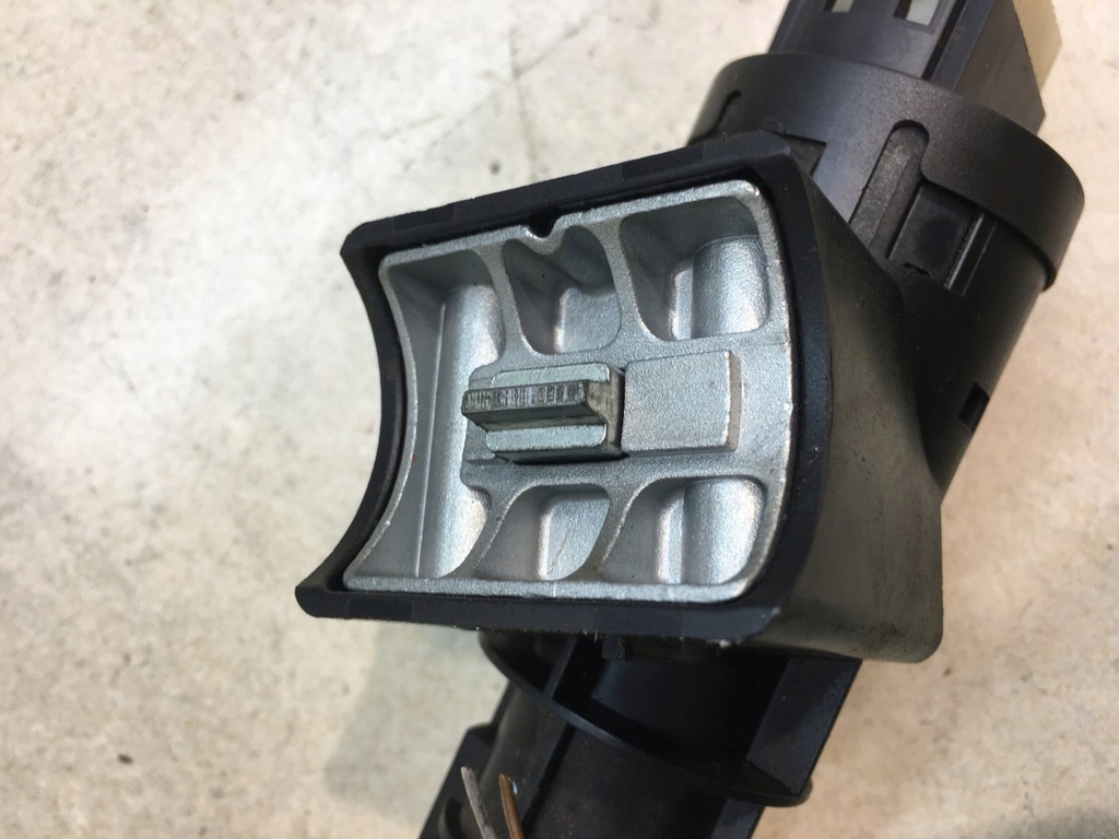 фото №11, Замок зажигания ключ stilo 1.9 jtd b36505221