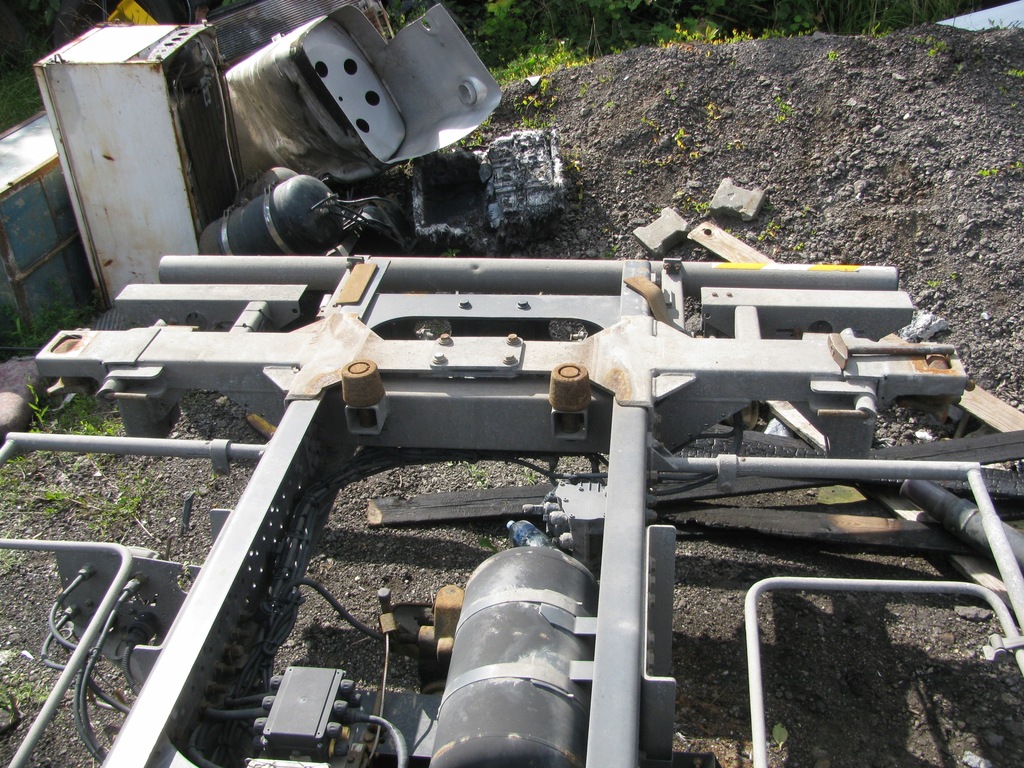 фото №3, Mercedes actros mp4 рама обшивка bdf wecon.