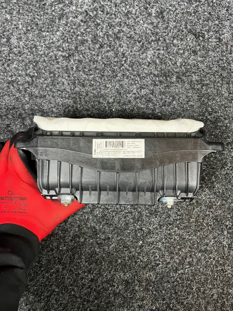 Подушки безпеки air bag модуль подушок alfa romeo mito 50518368 Доставка