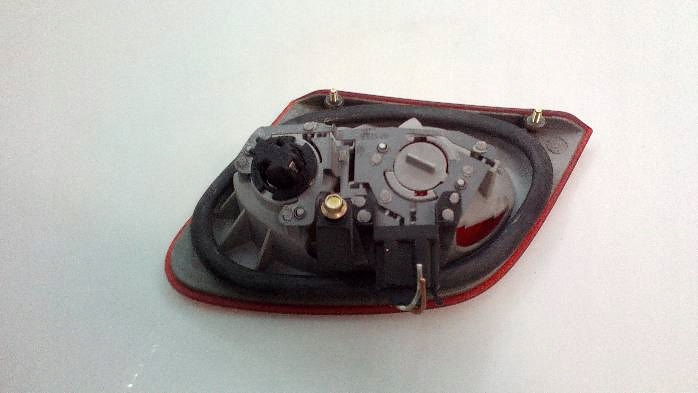 Лампа правая задняя mercedes e290 Недорого