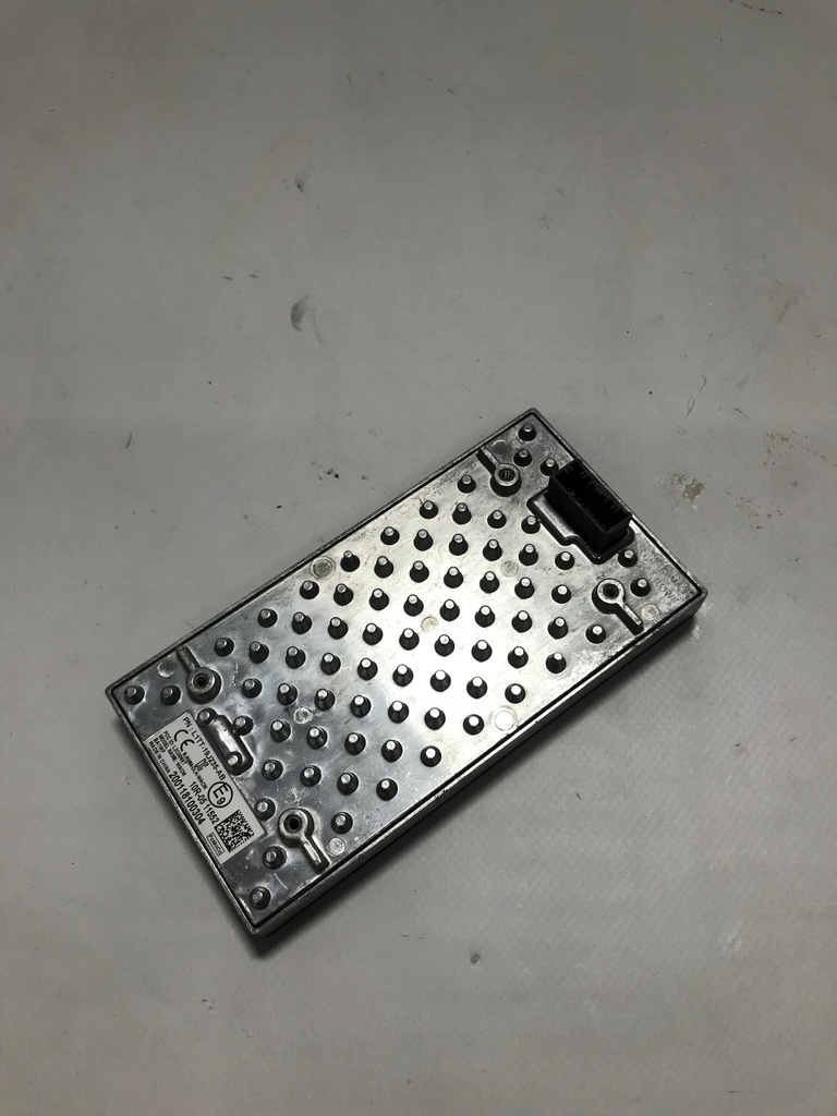 фото №1, Зарядний пристрій індукційна ford puma mk2 19-