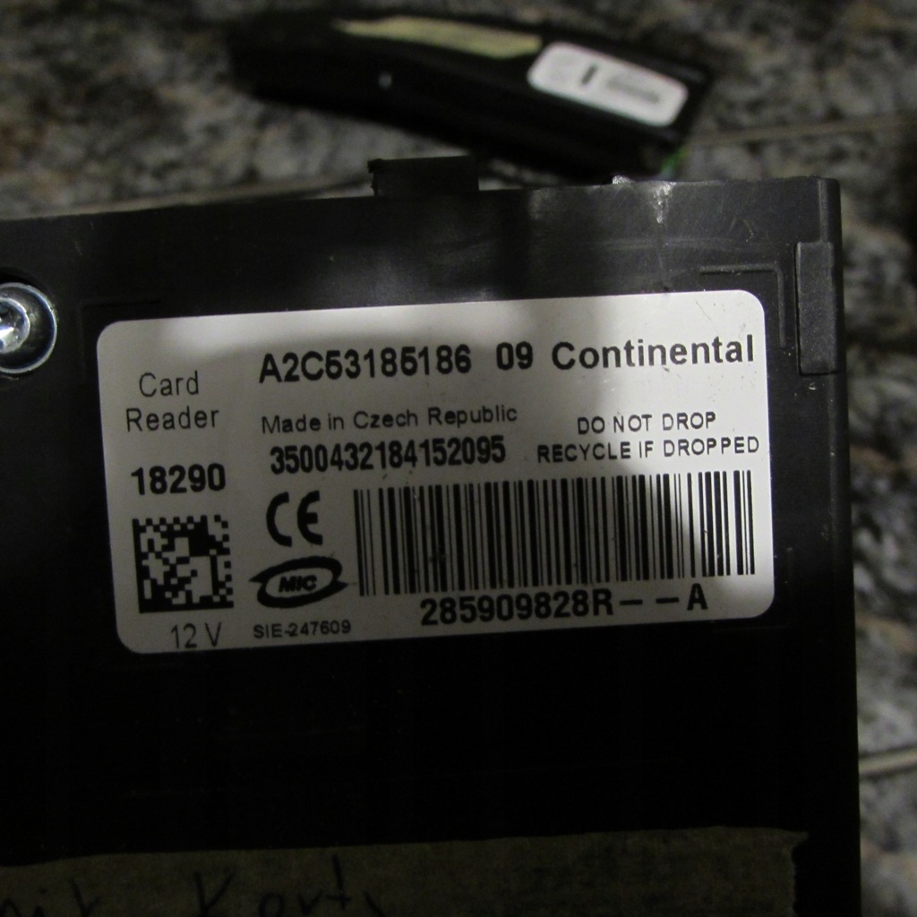 фото №1, Renault zoe зчитувач карти 285909828r