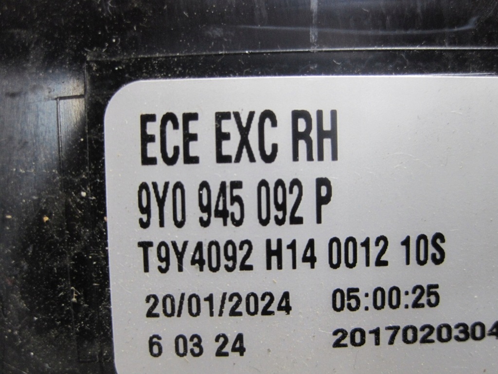 фото №9, Лампа задня права porsche cayenne 9y0 9y0945092p