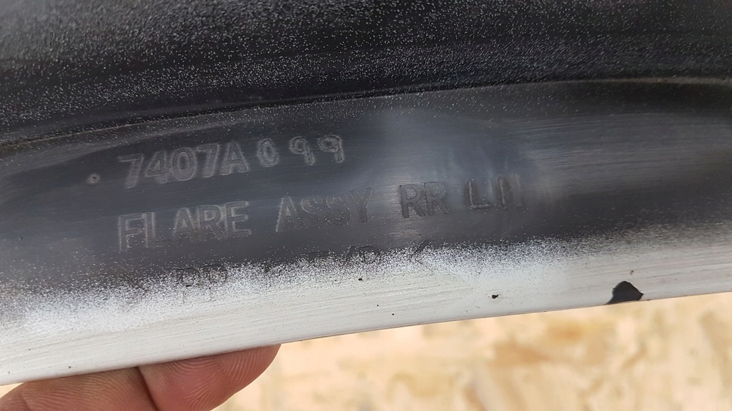 фото №10, Молдинг крыла задняя левый mitsubishi pajero iv 07-