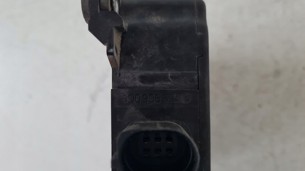 фото №6, Клапан вакууму audi seat skoda 6q0906625f eu