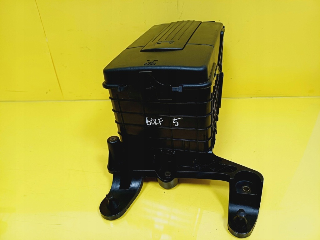 Корпус на аккумулятор комплектная vw golf v 1k0915336b / 1k0915443c nr4 Киев