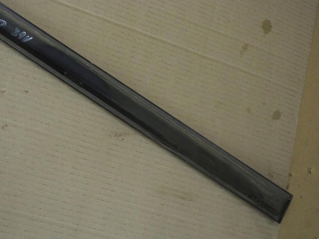 A klasa w168 рестайлинг  5d молдинг хром дверь левая цвет 696 Киев