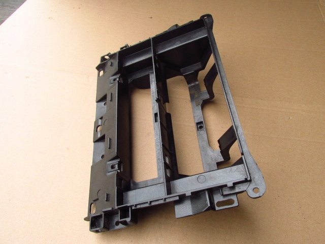 фото №3, Range rover iii l322 lift рамка каркас радіо fbx500090