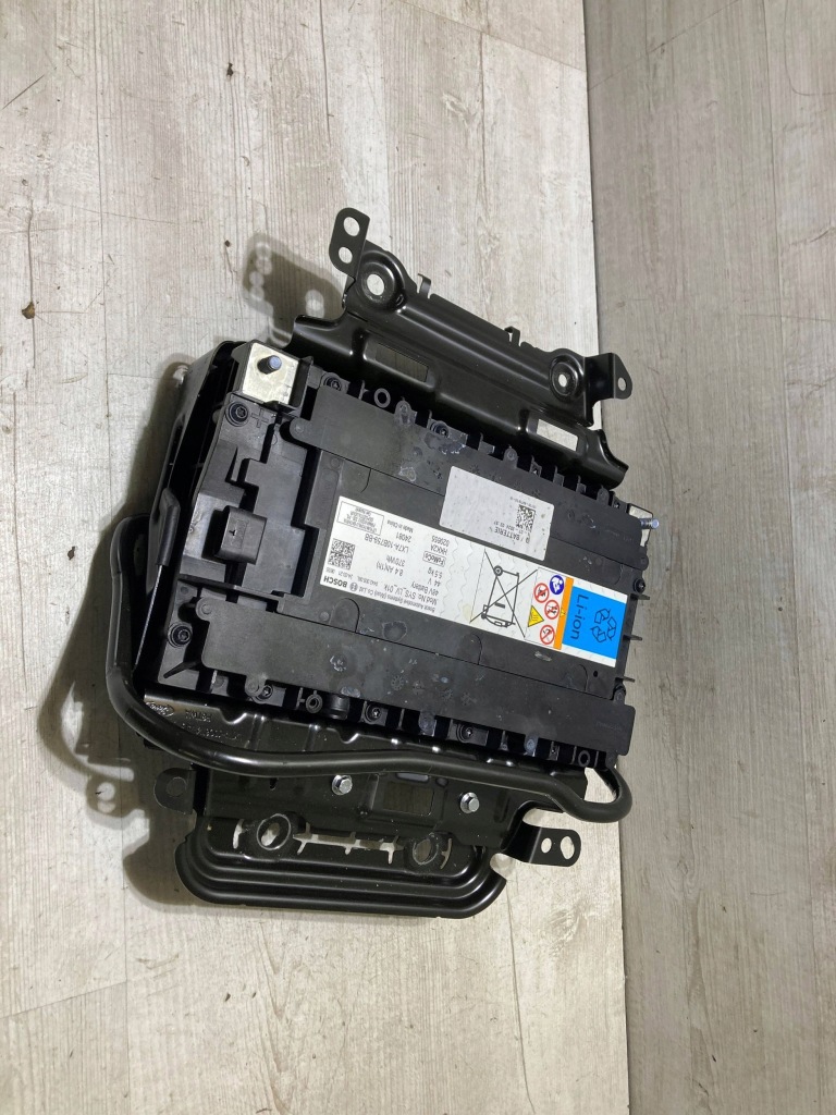 Купити Ford focus mk4 2024 акумулятор додатковий