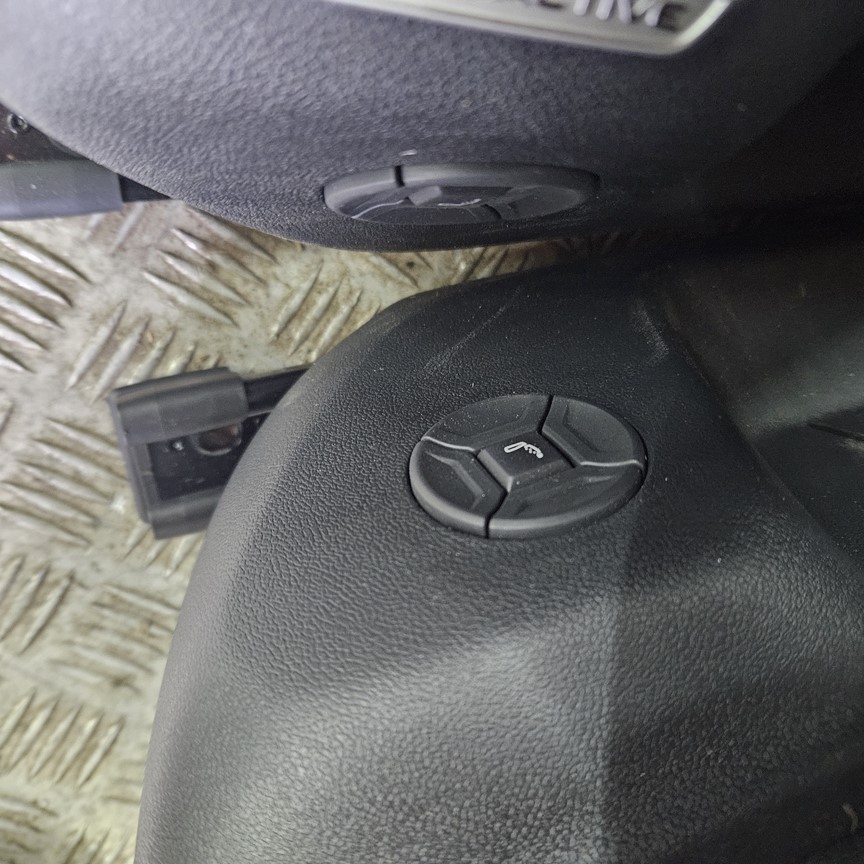 фото №6, Сиденья сиденье заднее сиденье обшивки r-line rline vw tiguan iii 571 24-