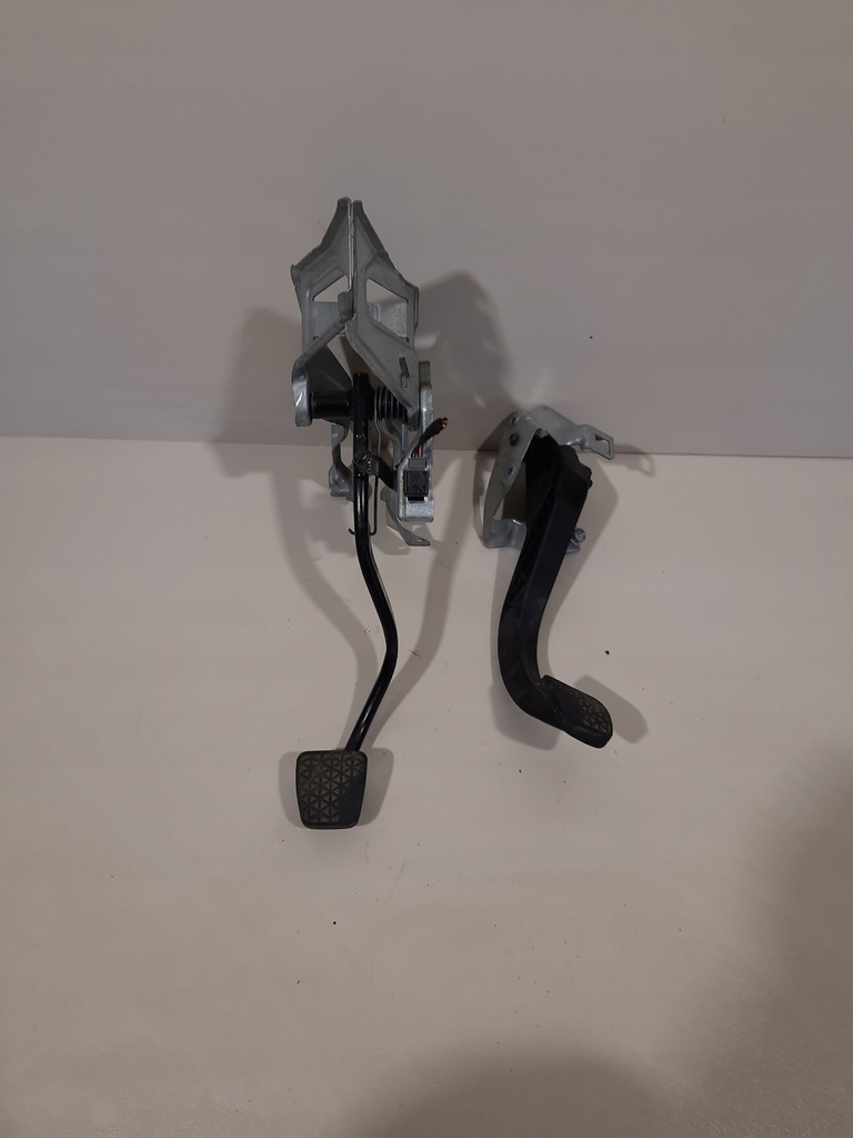 фото №1, Педаль зчеплення i гальма opel astra h