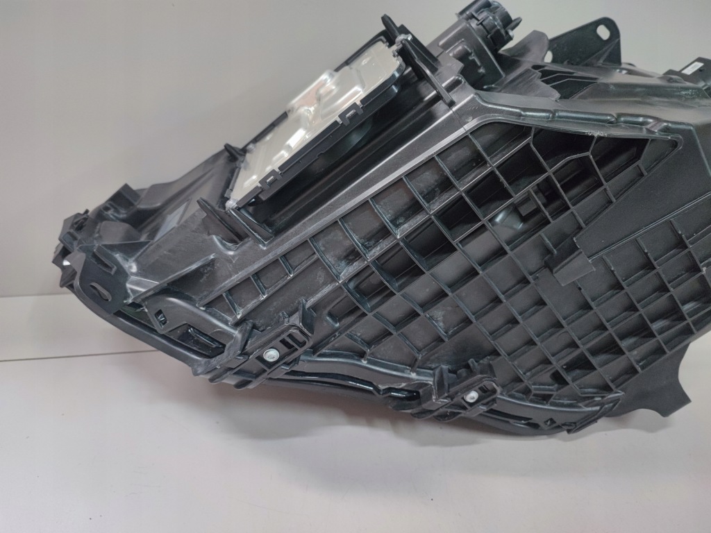 Фара передня правий правий перед volvo xc40 рестайлінг  full led 32404666 salonowa Доставка