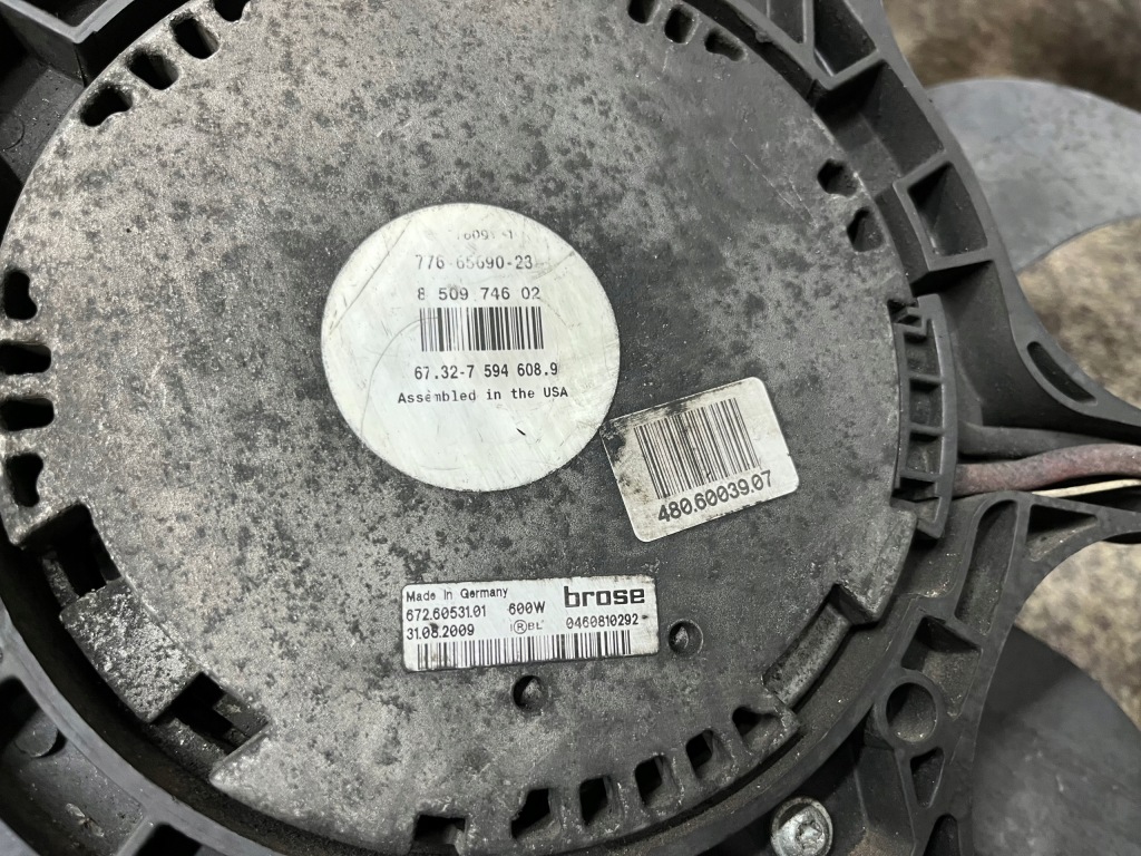 Вентилятор вентилятор радіатор bmw e70 x5 e71 x6 m57 n57 n54 оригінал Зі Шроту