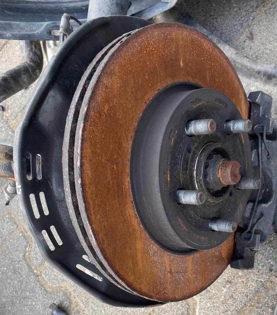 фото №1, Toyota yaris iv поворотный кулак правая