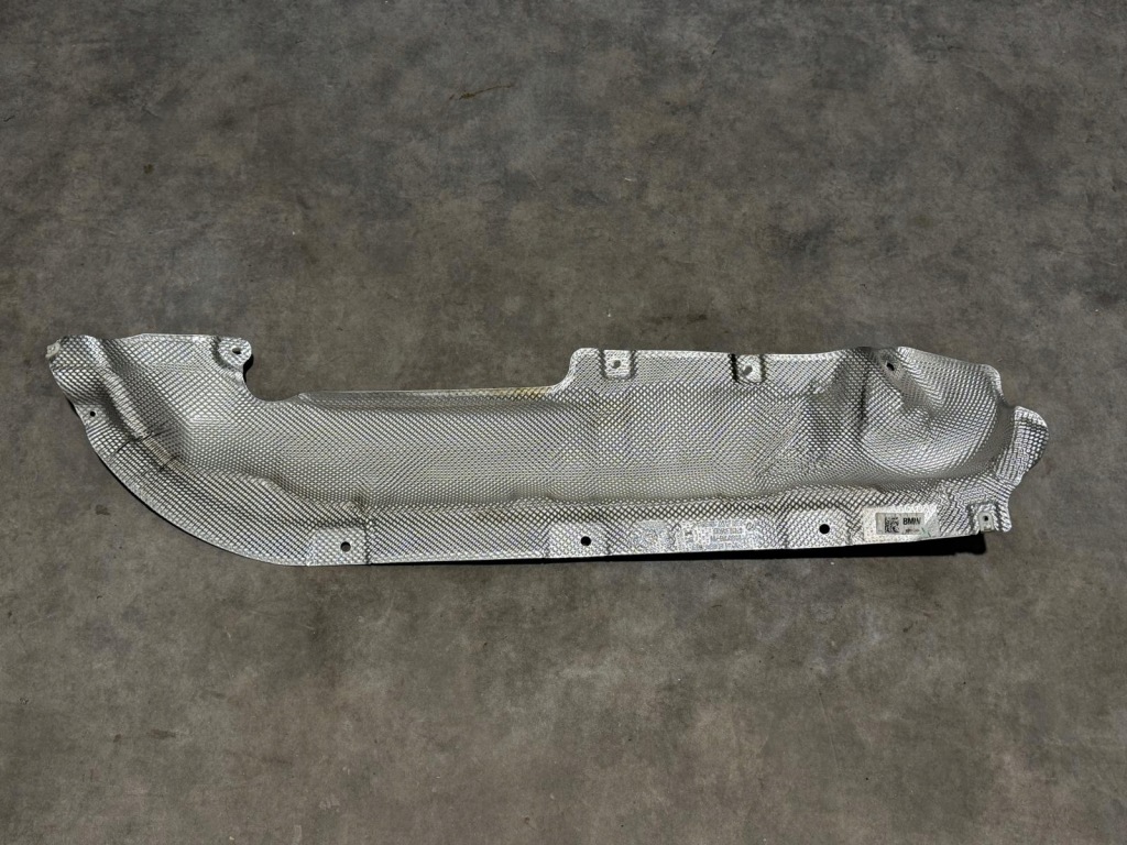 Купить Bmw m2 g87 накладка тепловая 8081183