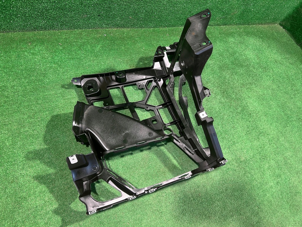 фото №8, Porsche carrera 911 992 направляющая кронштейн бампера левый задняя задние 992807147g