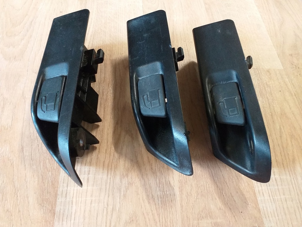 фото №3, Toyota prius iii plus ручка відкривання заливної