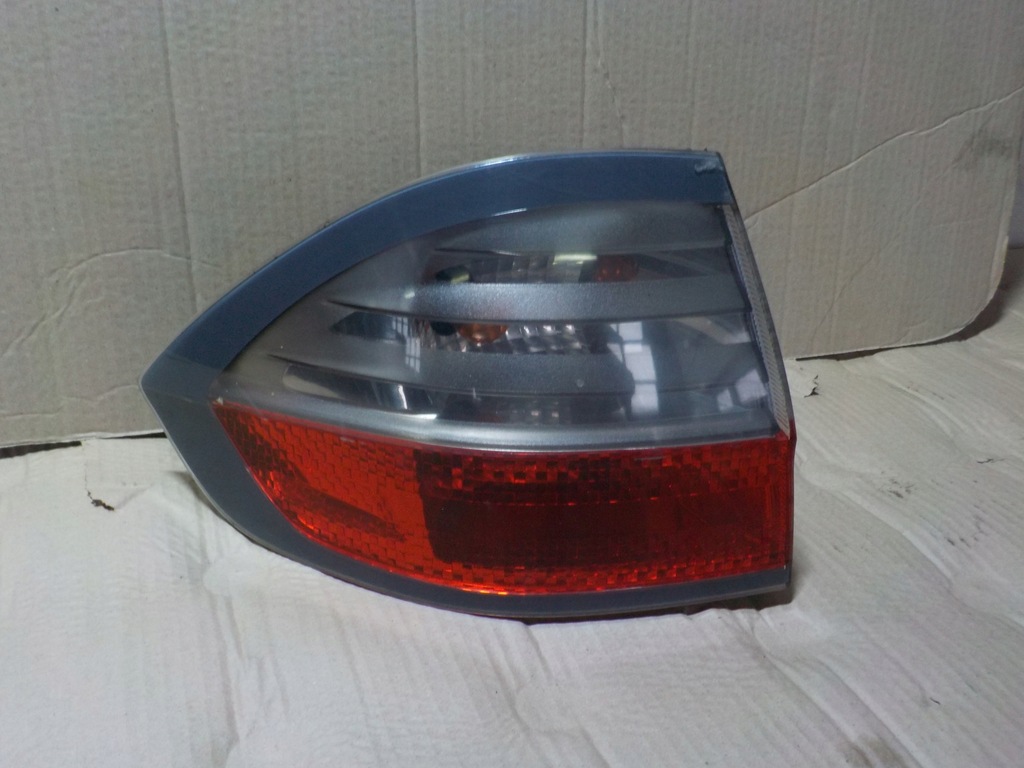 фото №1, Ford s-max 2.0 cdti 2007r. лампа левый задняя