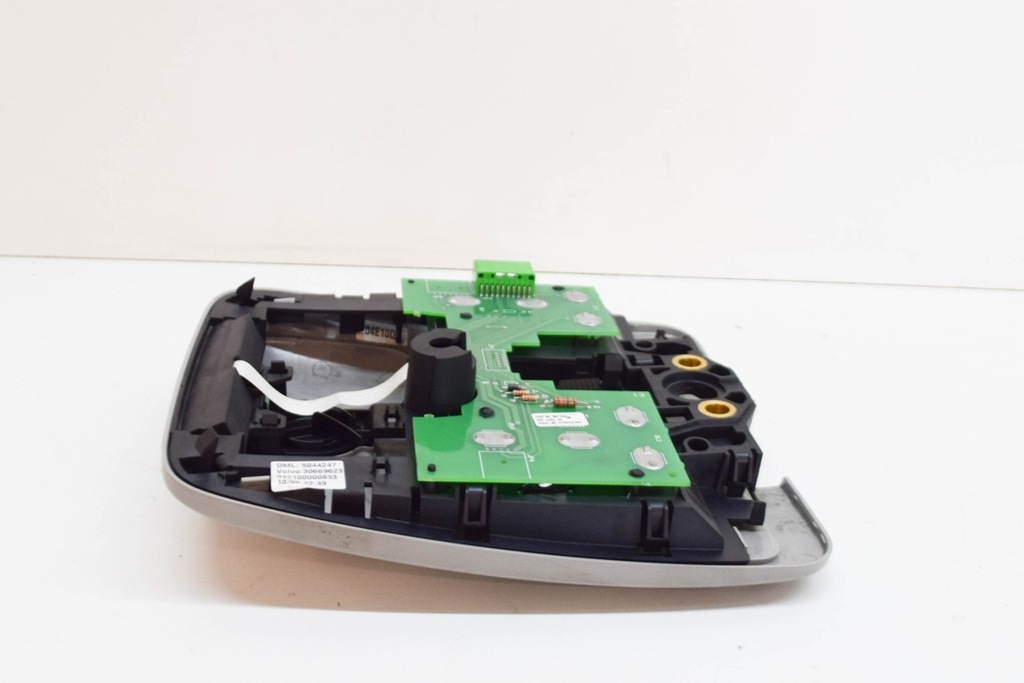 фото №7, Volvo xc70 cross country mk1 освітлення салону перед 5044247 30669623 2.4