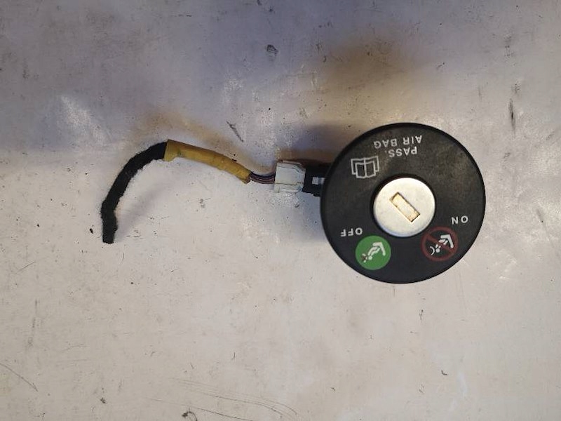 фото №1, Перемикач подушок alfa romeo 156 alfa romeo 156