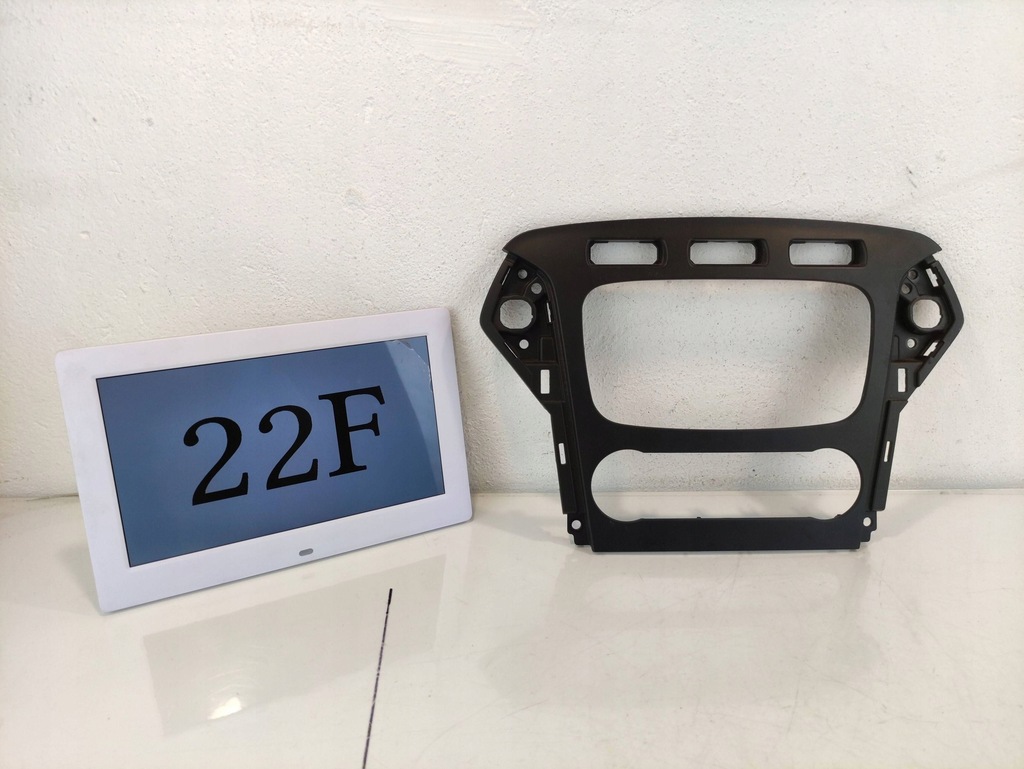 фото №2, Ford mondeo mk4 рамка радіо bs7118522