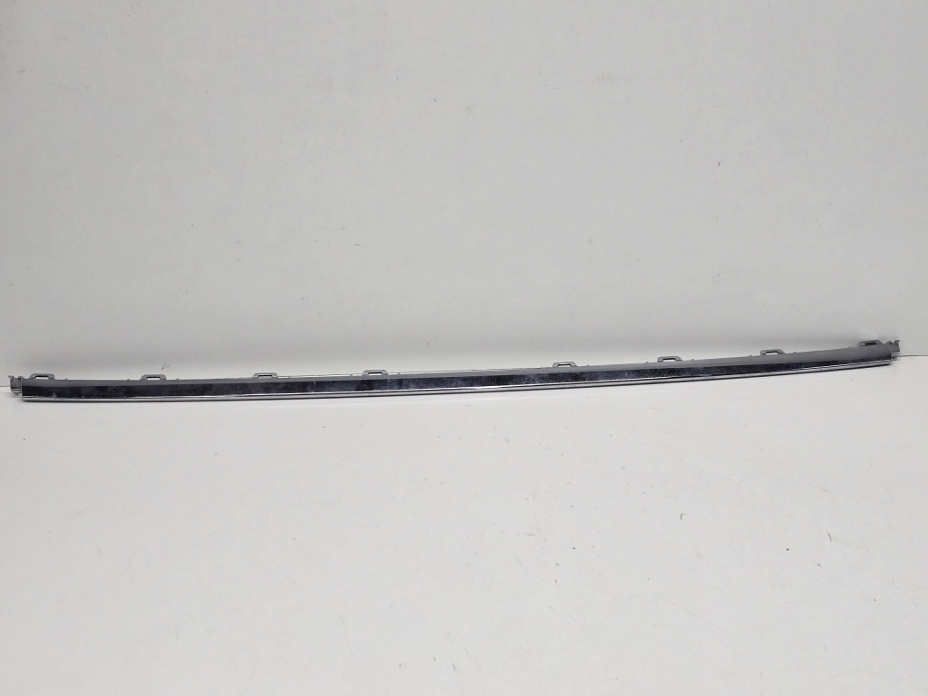 фото №1, Vw golf 8 молдинг бампера средняя перед 5h0853101