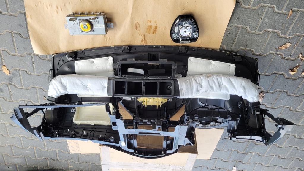 фото №11, Консоль приборная панель +2 x подушка+ 2x pas hyundai i40 europa оригинал демонтаж