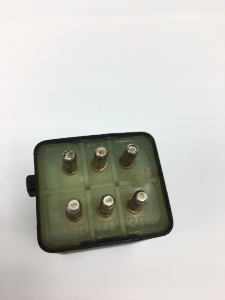 Реле насоса пального mercedes w123 w126 w460 w116 r107 280 0015450705 Зі Шроту