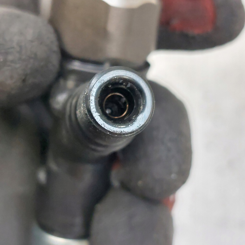 фото №12, Subaru forester iii 3 legacy 4 iv 2,0d форсунка denso 16613aa020