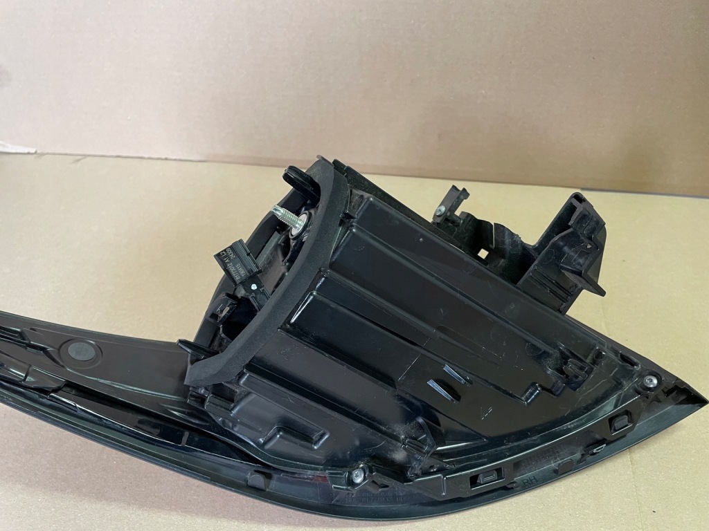 фото №9, Ds3 crossback лампа правая задняя задняя