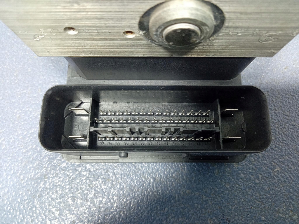 фото №5, Volvo s40 ii v50 1.6b 100km насос abs 30794730aa b4164s3