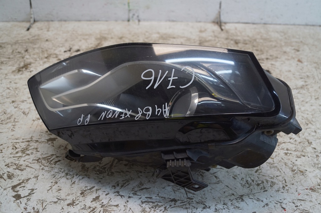 фото №10, Audi a4 b8 ксенон лампа правая перед uk