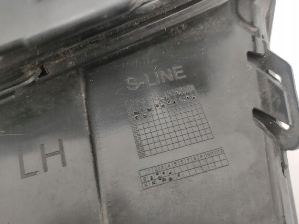 фото №6, Решітка ліва бампера перед audi a1 ii s-line 82a