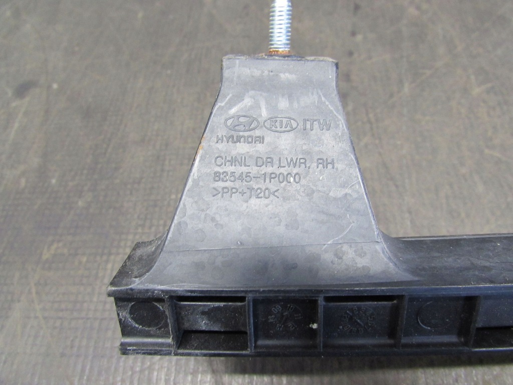 фото №8, Напрямна скло правий задня kia venga 09-15r 83535-1p000