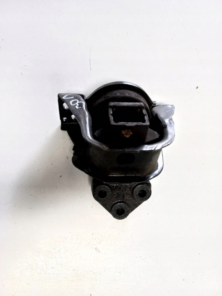 фото №1, Кронштейн подушка двигуна peugeot 301 1.6i