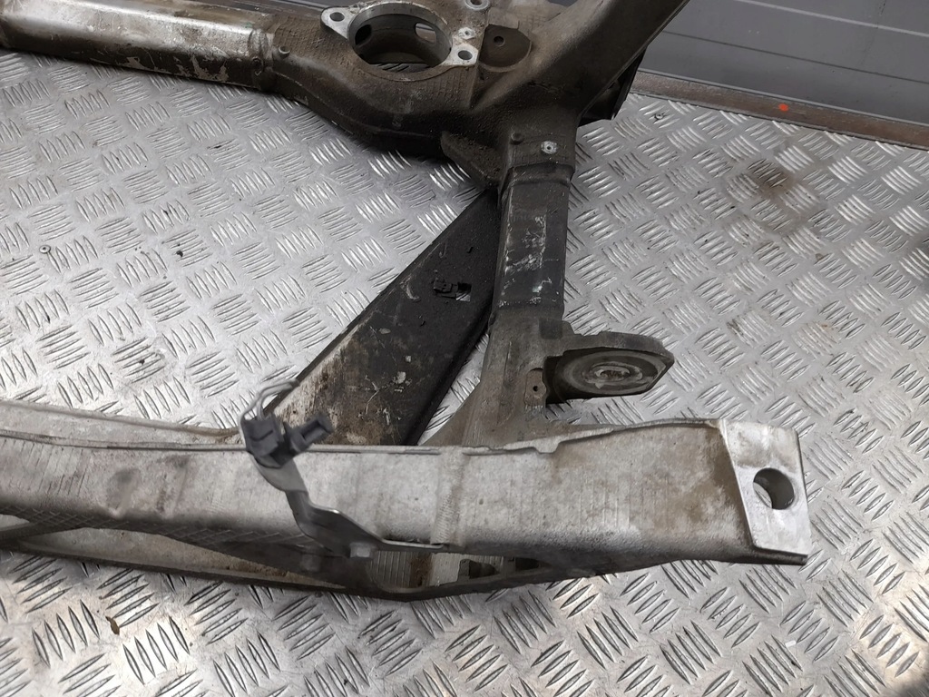 фото №11, Porsche panamera 970 97034111105 балка передние