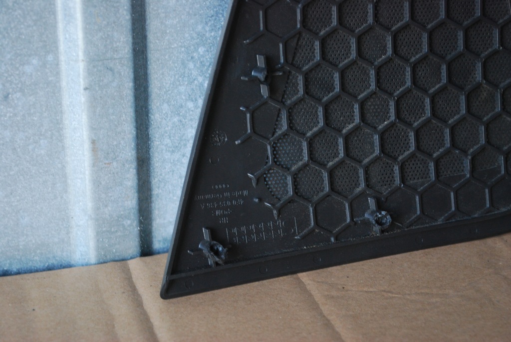 фото №12, Накладка bose права audi a6 c6 4f0035436a